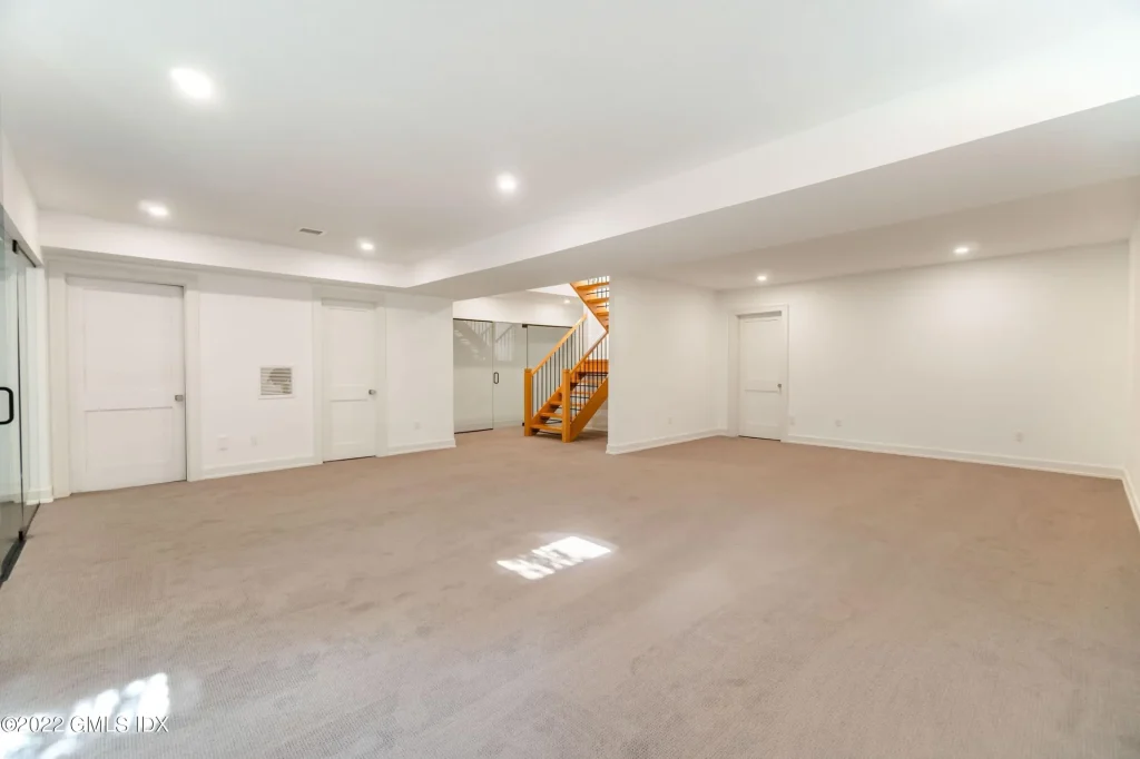 92 Porchuck Road in Greenwich, Connecticut, project photo 11